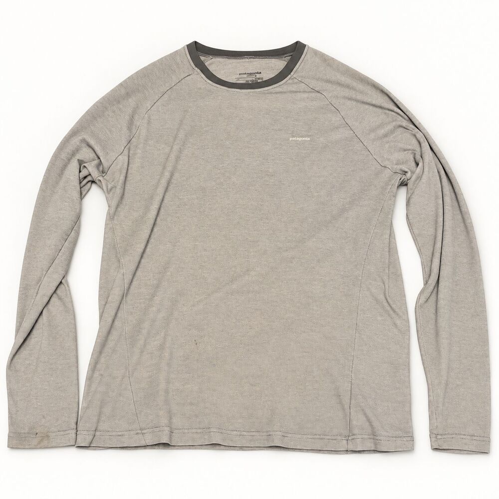 Patagonia Gray Long Sleeve Crew Shirt Raglan Chest Logo size 2